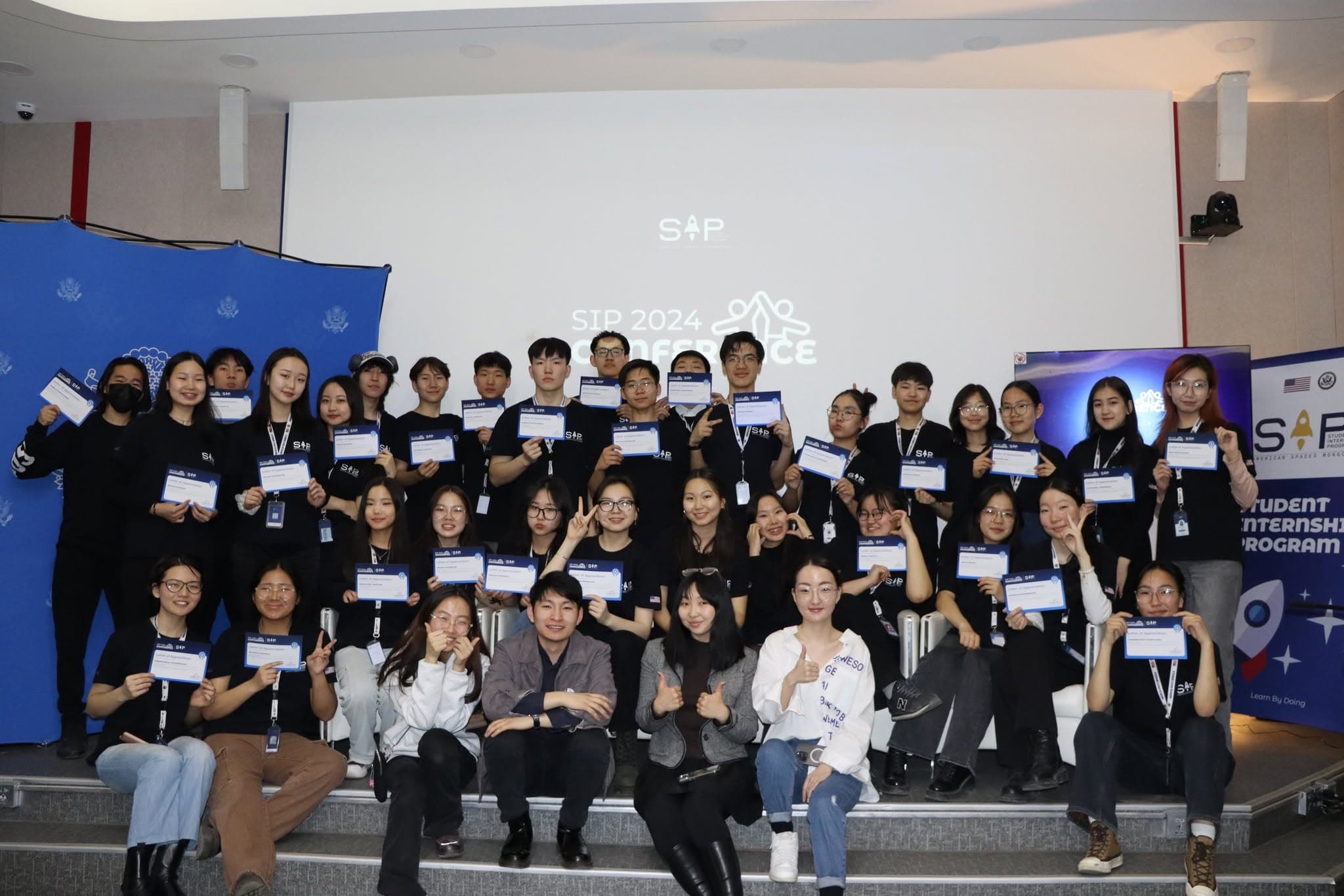 SIP interns and staff at the SIP 2024 Conference